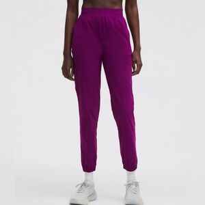 Lululemon Adapted State HR Jogger Regular Chilled Grape Size 6 NWT